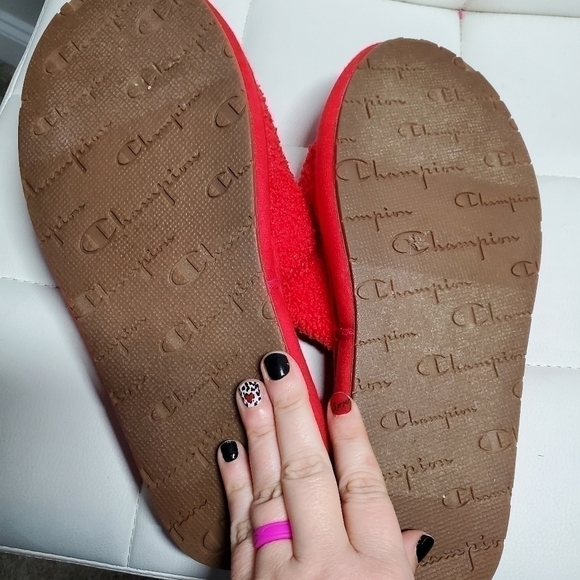 CHAMPION Slipper Slides in Red with Logo - Picture 4 of 7